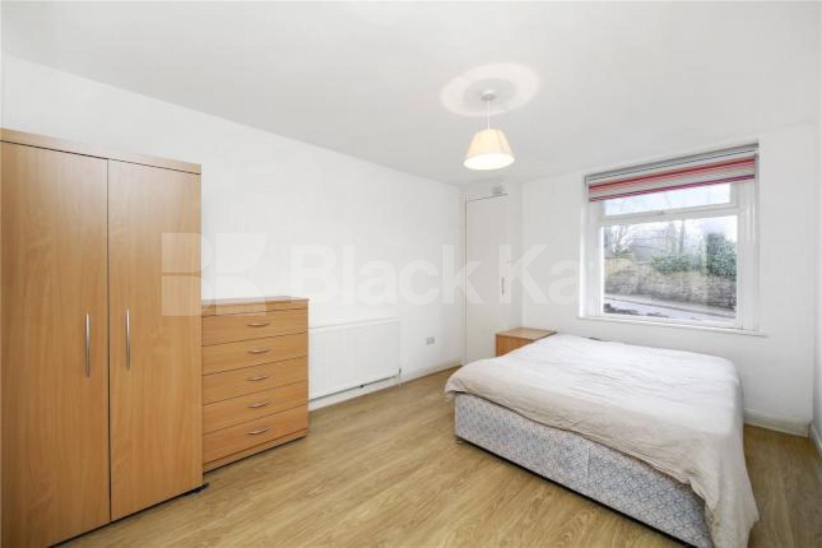 			NEW INSTRUCTION!, 3 Bedroom, 1 bath, 1 reception Apartment			 Mount View Road, FINSBURY PARK-STROUD GREEN